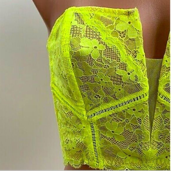 ⭐️NEW! Victoria's Secret Dream Angels Lace Bustier Corset Bra  Neon NWT - Picture 2 of 7